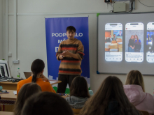 13. října 2025 - Mezi námi, den první