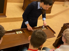 9. ledna 2026 - Exkurze členů školního parlamentu do Poslanecké sněmovny