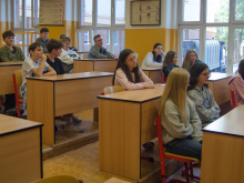 5. října 2026 - Chemie trochu jinak: studenti VŠCHT předvedli žákům poutavé pokusy