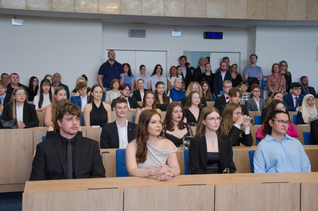 5. června 2025 - Slavnostní předání maturitních vysvědčení třídám 4.B, 4.C a oktáva