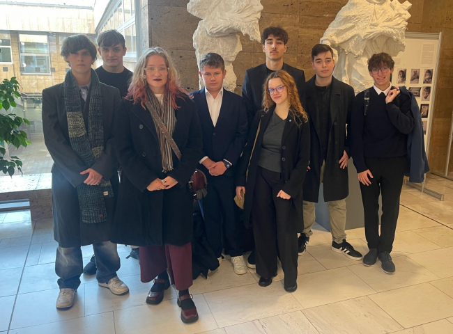 20. října 2025 - Debaťák na Rozhoduj!