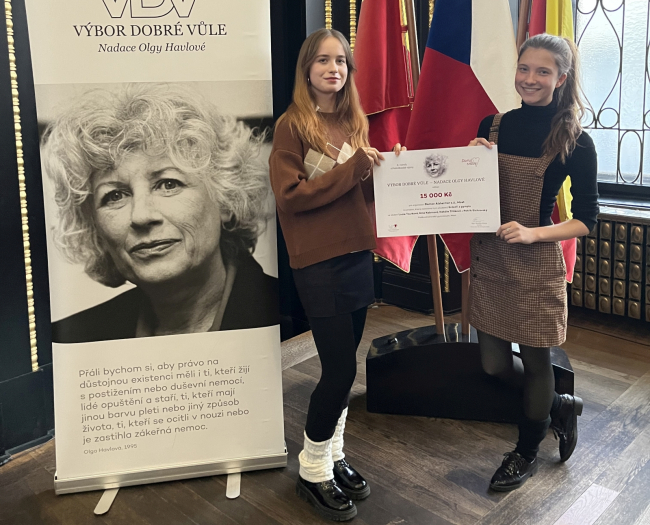 Info na  web - děkuji, Michale.  Ježková Jitka ​ Smatana Michal​ 20. listopadu 2025 Úspěch našich studentek ve Výzvě Daruj srdce 2025  ❤️