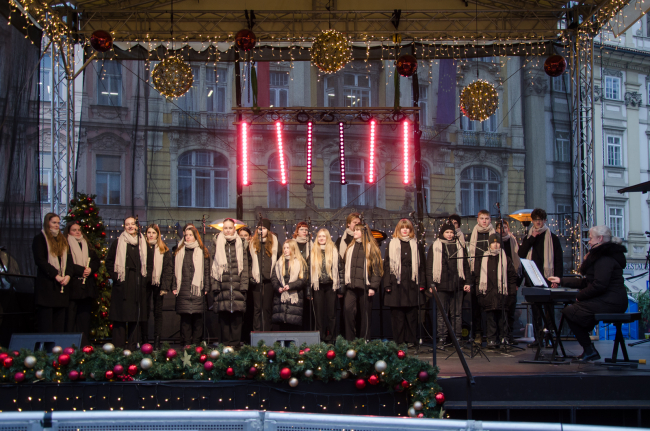 18. prosince 2025 - Vystoupení SMoGu na Staroměstském náměstí