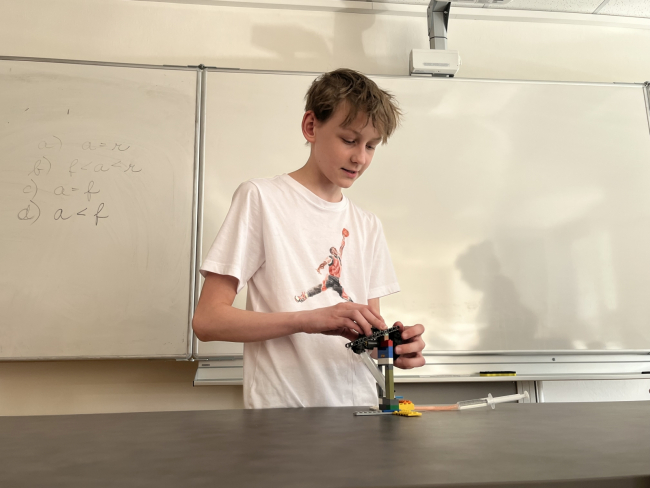 27. března 2026 - Fyzika v praxi